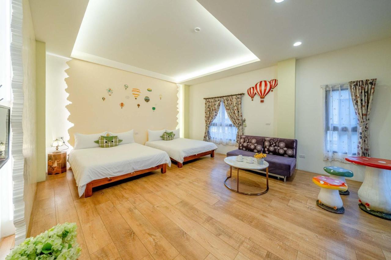 Aurora Castle Guest House Luodong Exterior photo
