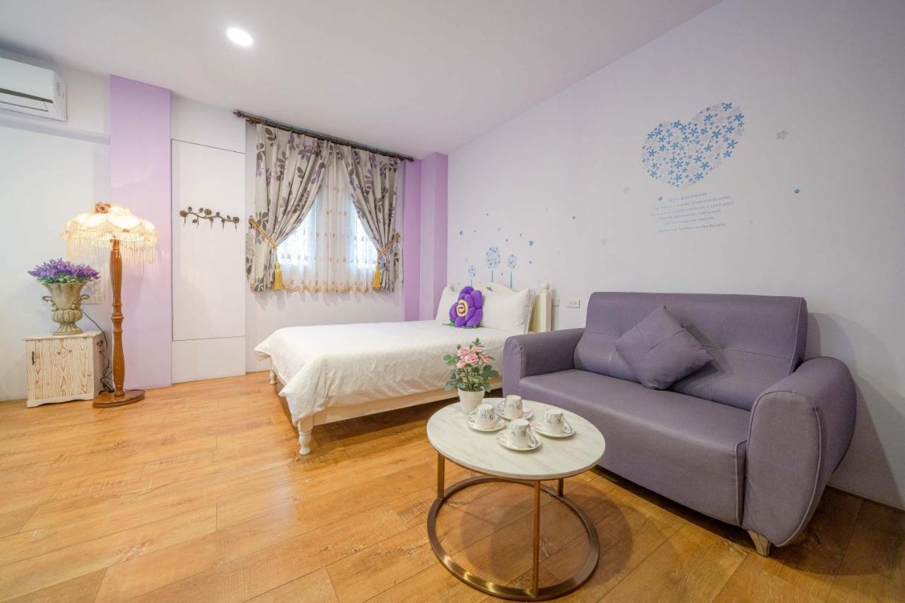 Aurora Castle Guest House Luodong Exterior photo